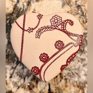 Pandora Genuine Leather Heart Shaped 2 Tier Swivel Jewelry Box ✨💖💫